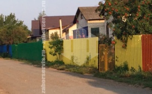 Забор из евроштакетника с забивными столбами 23 метра