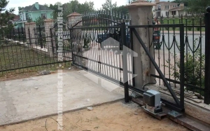 Сварной забор с откатными воротами 90 метров