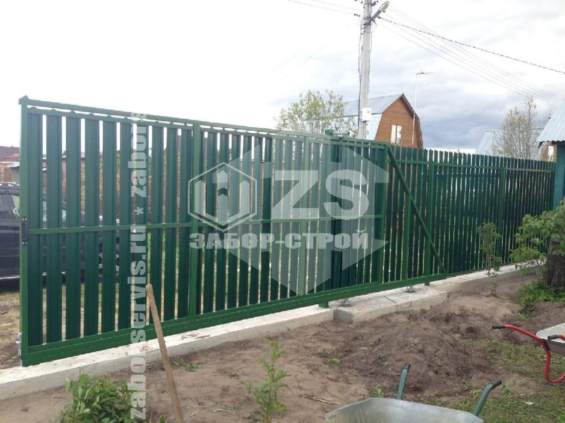 Ворота откатные из штакетника