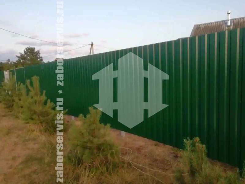 Забор из профнастила 114 метров зеленый