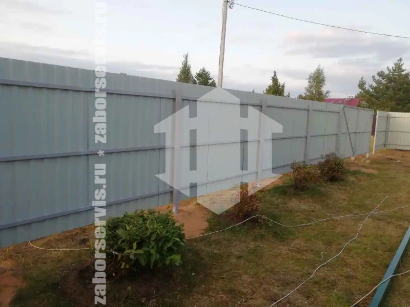 Забор из профнастила 114 метров зеленый
