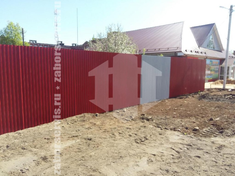 Забор из профнастила с забивными столбами 22 метра
